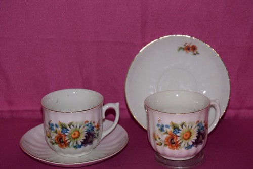 Coppia tazze con piatti - , o